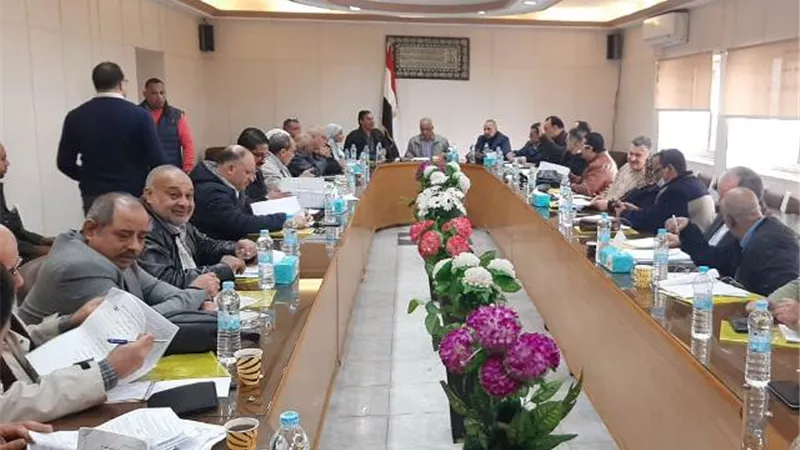 عمال البناء الأخشاب:لا انتقاص لحقوق العمال في اللائحة الاسترشادية
