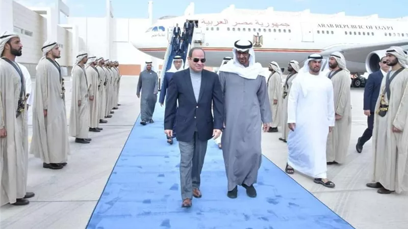 الرئيس السيسي وبن زايد آل نهيان يشاركان مجلس قصر البحر بالامارات