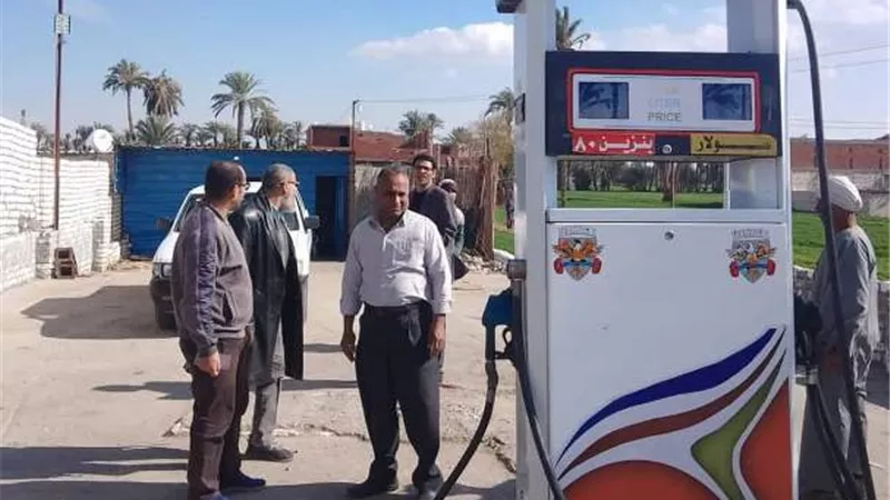التحفظ على منتجات بترولية مدعمة قبل بيعها بالسوق السوداء بناصر