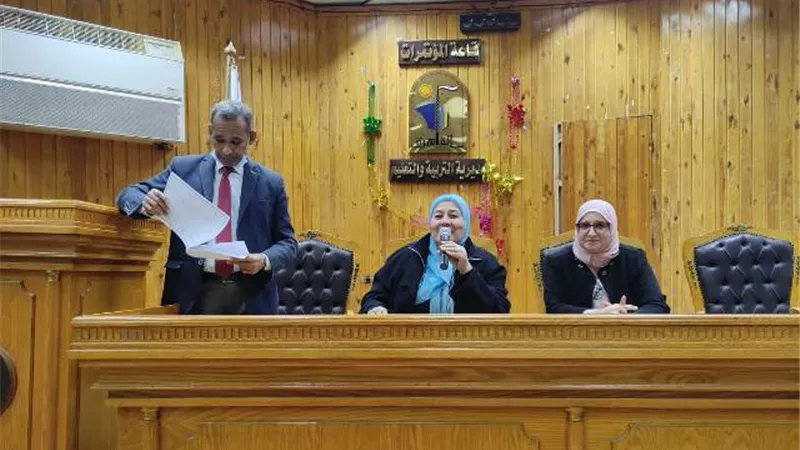 ورش عمل يومية لموجهي القاهرة لتنفيذ ضوابط تصحيح المواد الاعدادية