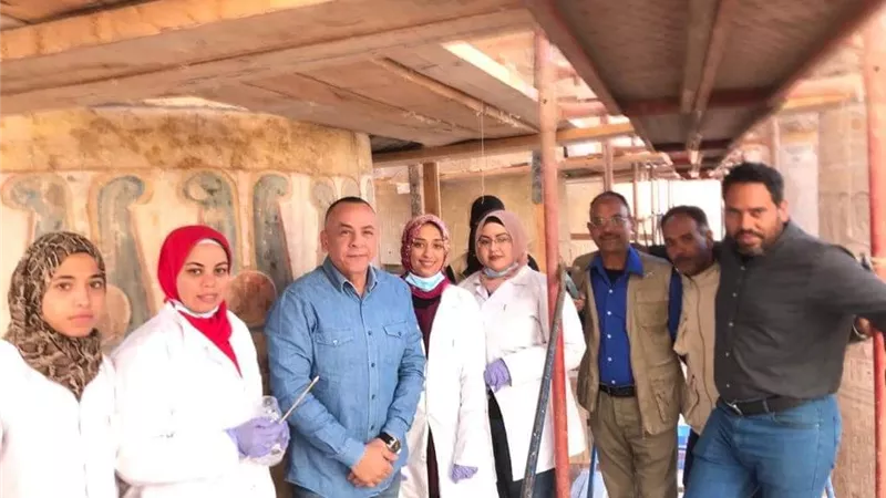 الإنتهاء من أعمال تنظيف 37 عمود من أعمدة صالة أعمدة معابد الكرنك