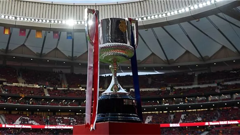 قرعة كأس إسبانيا .. ريال مدريد ضد أتلتيكو وبرشلونة ضد سوسيداد