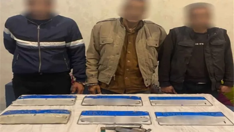 ضبط عصابة سرقة السيارات ب 
