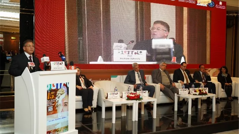 إسماعيل: معايير GAHAR تضمن بناء نظام رعاية صحية متكامل للمرضى