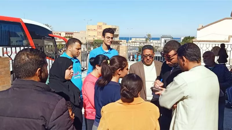 توقيع الكشف الطبى على عدد 3209 حالة مرضيه بالبحر الاحمر