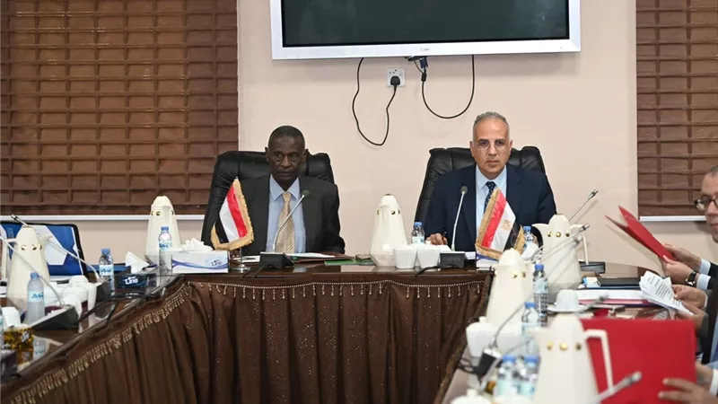 وزيرا الرى المصرى والسودانى يناقشان التعاون في إدارة مورد 