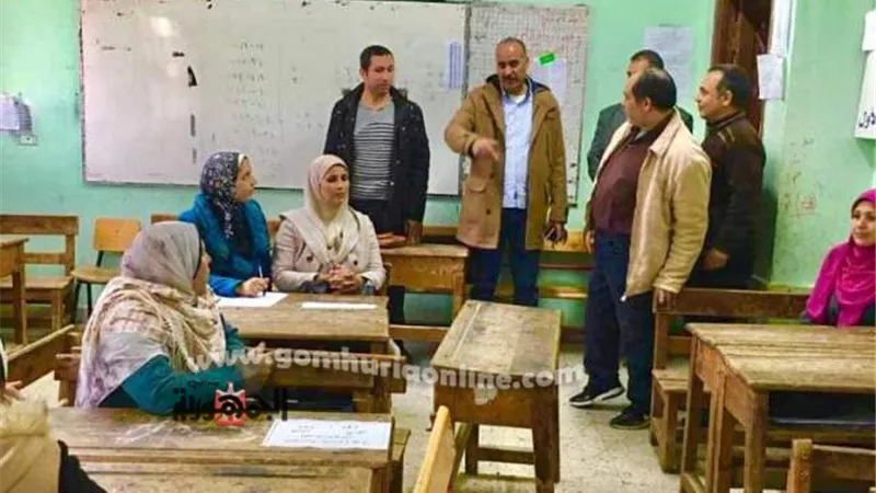 الفولي في زيارة مفاجئة للجنة النظام والمراقبة للشهادة الإعدادية