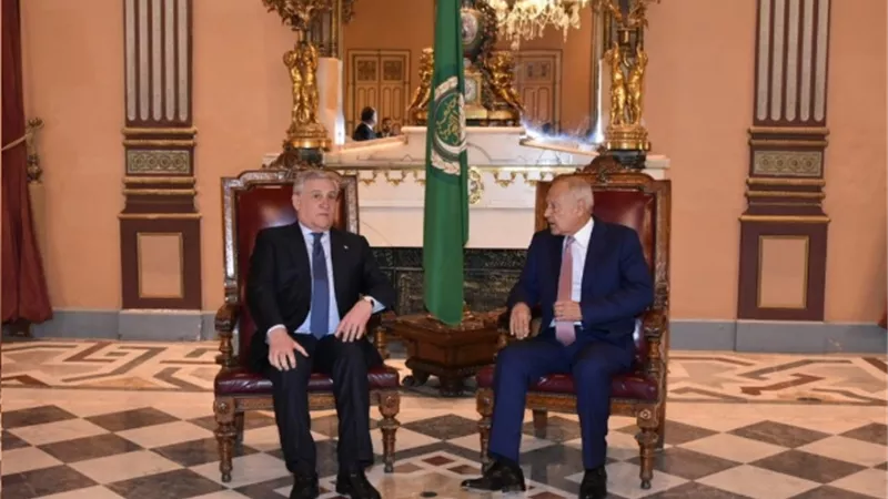 أبوالغيط يبحث مع وزير خارجية إيطاليا تعزيز التعاون العربي الأوروبى