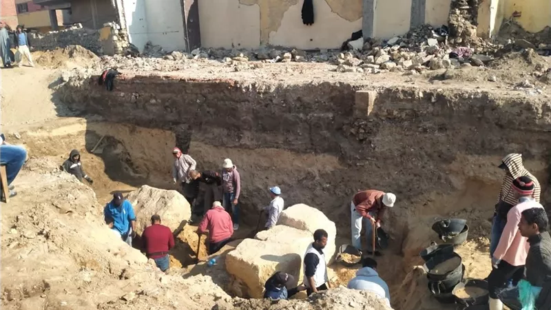 اصلاح ماسورة الطرد بالمريوطية ومناطق الهبوط باللبيني الهرم