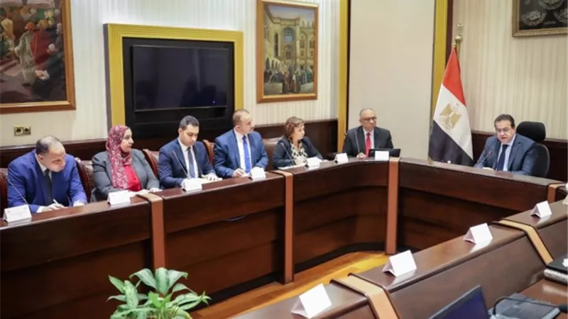 الحكومة تبدأ إجراءات مواجهة التسرب من التعليم وزواج القاصرات وعمالة الأطفال