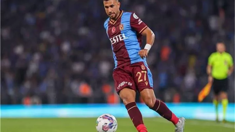 لاعب إسطنبول يطلب قميص تريزيجيه بعد الخسارة أمام طرابزون برباعية