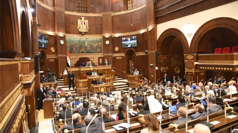 رئيس الشيوخ يرفع اعمال الجلسة العامة ويعاود الانعقاد غدًا الأثنين