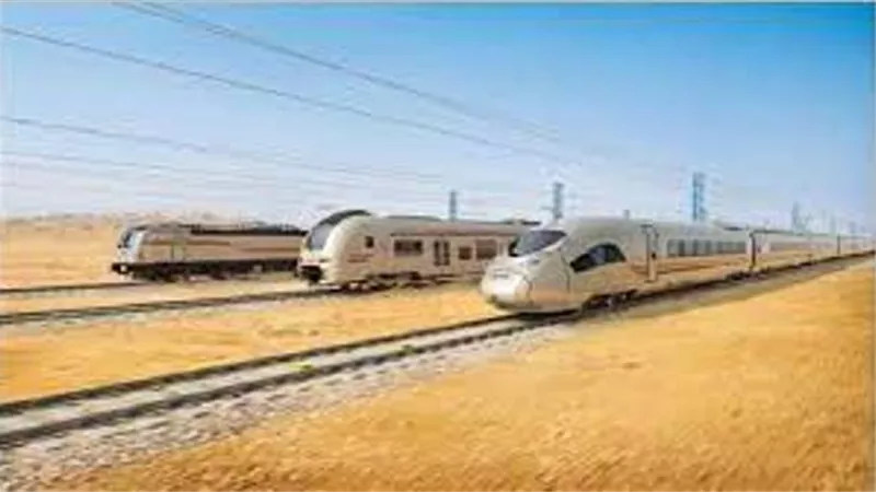 الوزير: مصر تسبق دول أوروبية في العمل بالقطار الكهربائي السريع