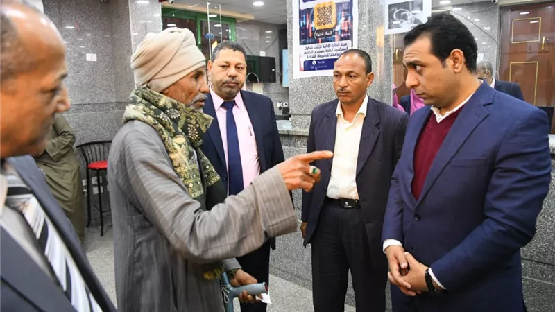 نائب المحافظ يتفقد المركز التكنولوجي ومجمع الخدمات
