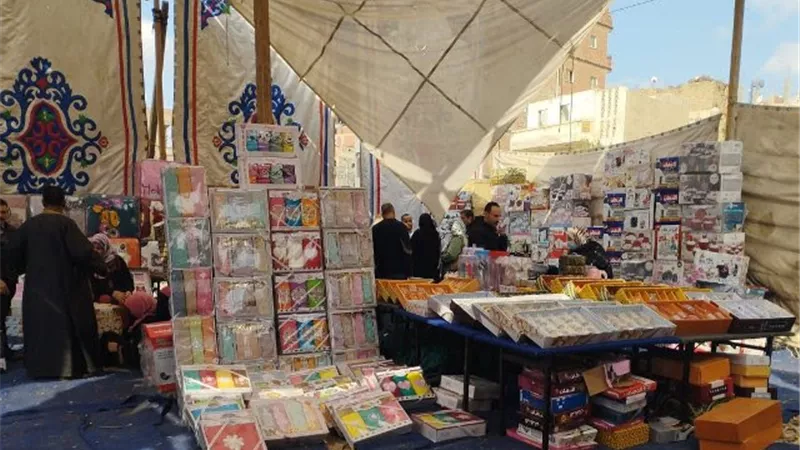 معرض اليوم الواحد تطرح السلع بتخفيض 50%