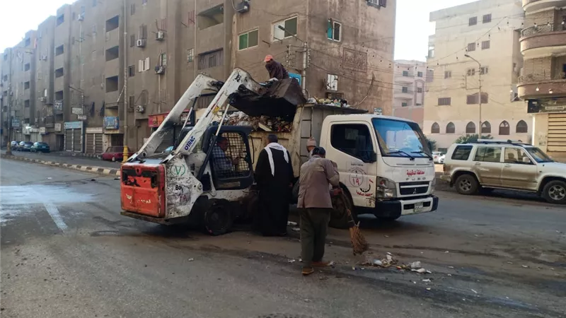 رفع 290 طن قمامة و 40 طن أتربة من شوارع المنصورة