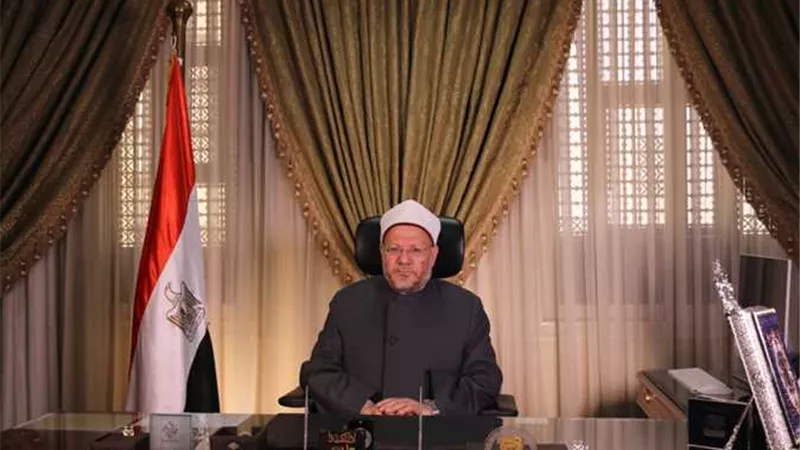 مفتي الجمهورية يهنئ وزير الداخلية والشرطة بعيدها الـ 71