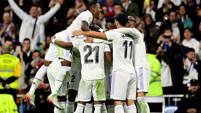 برشلونة يبدأ مفاوضاته للتعاقد مع نجم ريال مدريد