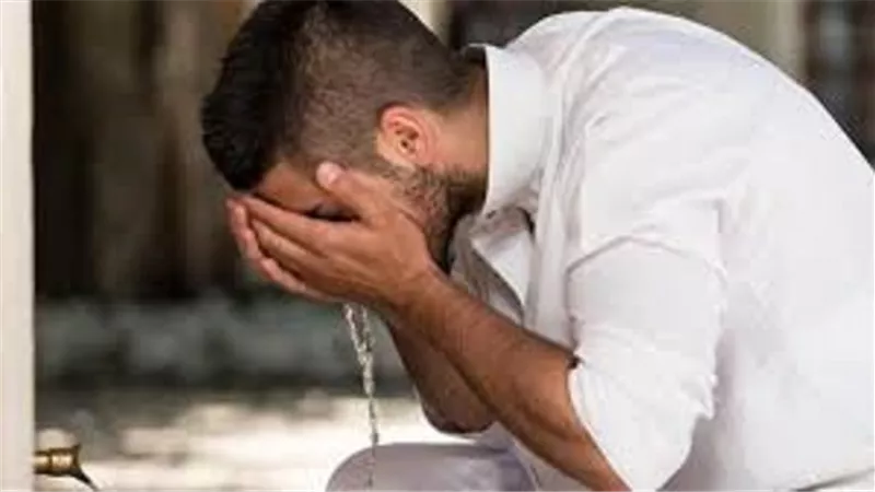 هذا ما اتفق عليه الفقهاء فى نواقض الوضوء