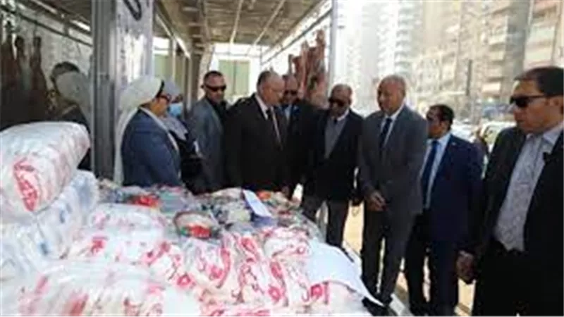 محافظ القاهرة: افتتاح منفذ جديد لبيع السلع بأسعار مخفضة في حدائق