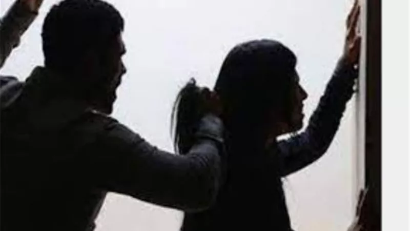 حكم التطليق ثلاث بلفظة واحدة
