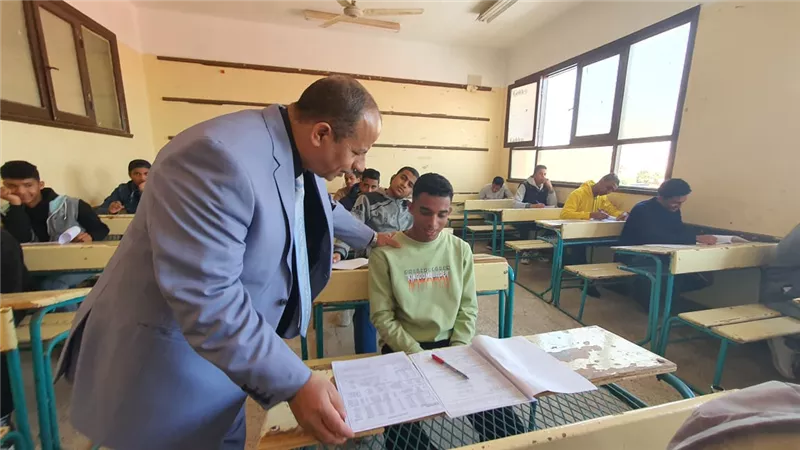 شكاوى نسبية من إمتحانى الفيزياء والتاريخ للثانى الثانوى العام