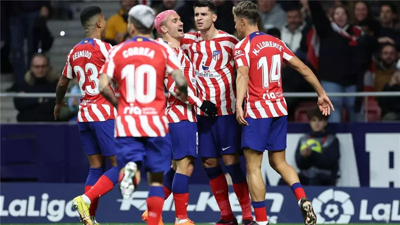 أتلتيكو يعلن غياب نجمه عن الديربي ضد ريال مدريد بالكأس
