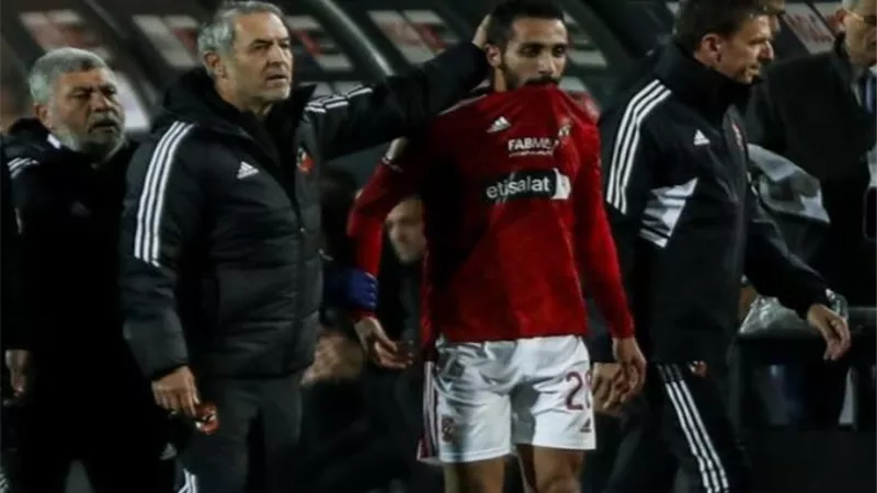 نجم الأهلي يطير للنمسا لإجراء جراحة الرباط الصليبى