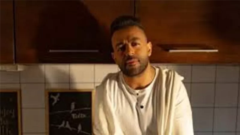 تامرعاشور يشوق جمهوره بـ أغنيته الجديدة 
