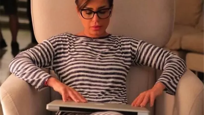 منة فضالي تروج لشخصيتها فى مسلسل 