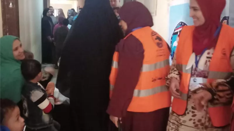 مستقبل وطن سمالوط وبني مزار نظم قافلة طبية وتحاليل فيروسية