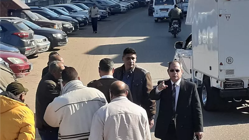 تقنين وضع ساحات انتظار السيارات بالدقهلية