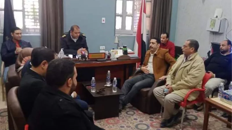 وفد قيادات الفشن يقدم التهنئه لرجال الشرطه