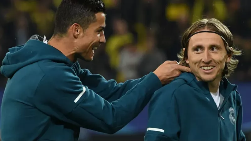 انباء عن توقيع الكرواتي لوكا مودريتش للنصر السعودى