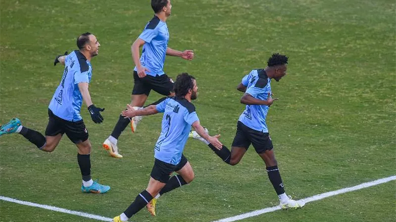 الدورى المصرى.. المحلة يتفوق أمام الزمالك بثنائية فى الشوط الأول