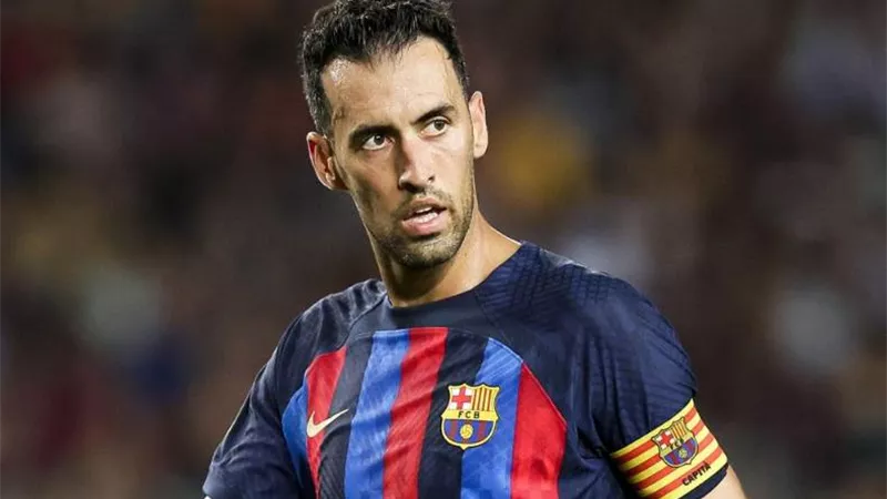 برشلونة يُجهز عقد جديد لـ سيرجيو بوسكيتس
