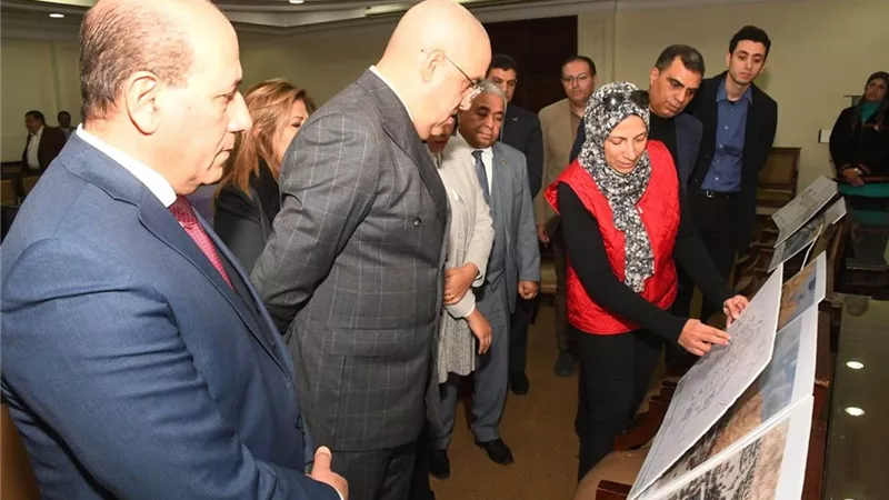 الجزار يتابع البرنامج الزمني للانتهاء من مشروع تطوير موقع التجلى الأعظم
