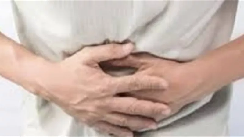 علامات ظهرورها يحذرك من وجود مشكلة بالأمعاء