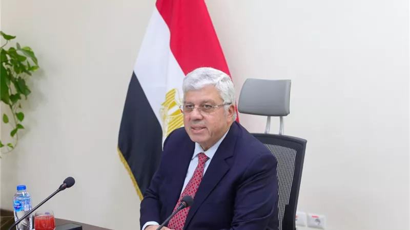 عاشور: لدينا 10 جامعات تكنولوجية تخدم الصناعة بمختلف التخصصات