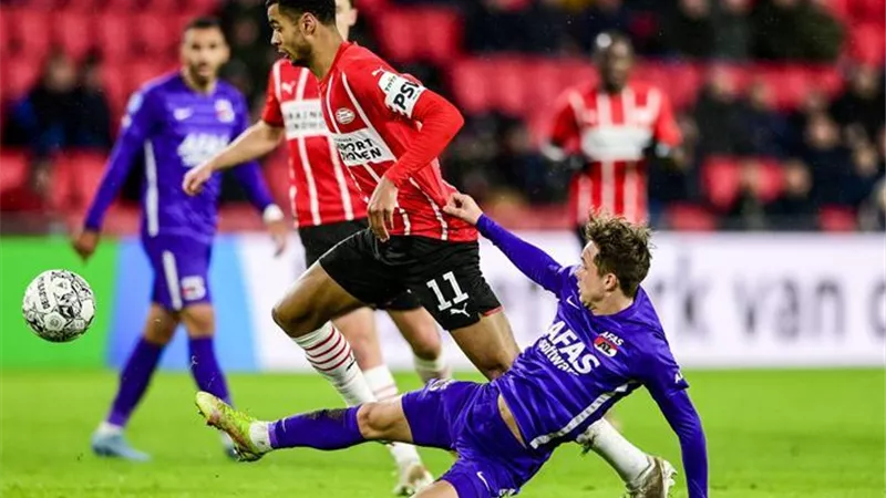 الدورى الهولندى .. ألكمار يتصدر مؤقتا