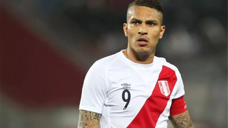 عمره 40 عام .. هداف منتخب بيرو ينتقل لصفوف راسينج كلوب الارجنتينى