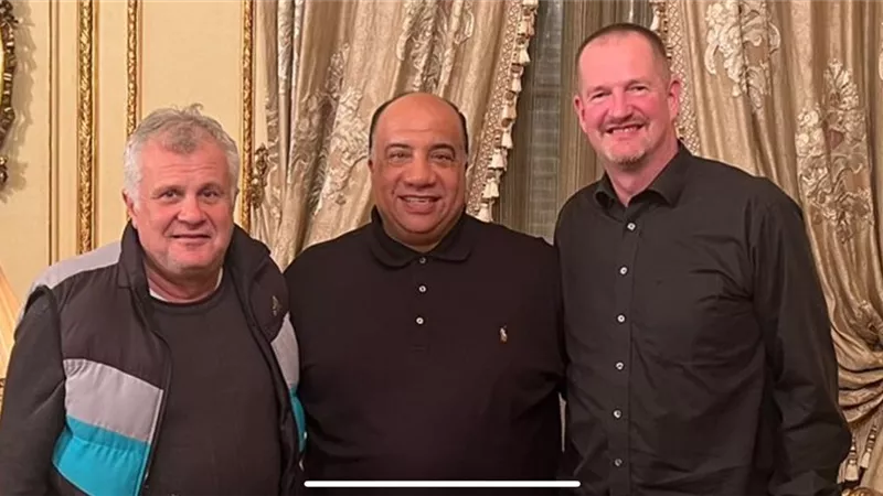 مصيلحي يجتمع بالمدير الفني لكره القدم والسله لبحث مستقبل الاتحاد