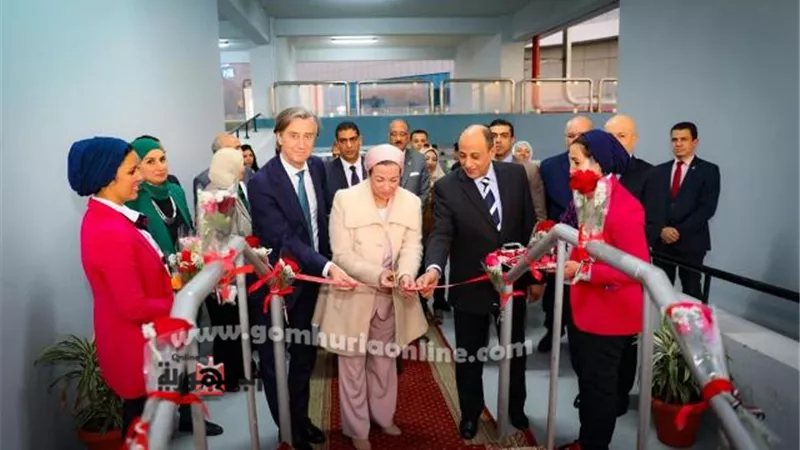 وزيرة البيئة تفتتح محطة جديدة للطاقة الشمسية بمطار القاهرة