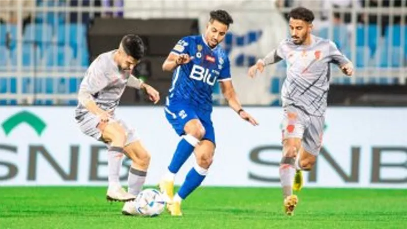 الفيحاء يتقدم علي الهلال بهدف في الشوط الأول بالسوبر السعودي