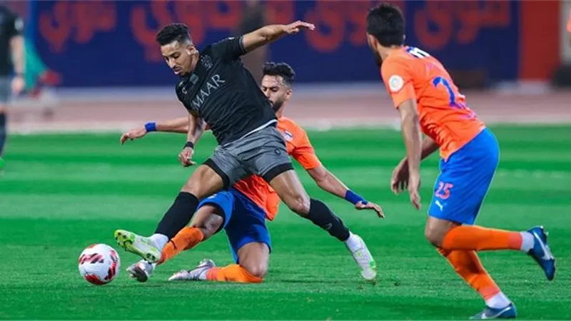 شاهد..الفيحاء يحقق المفاجأة ويطيح بالهلال خارج كأس السوبر السعودى