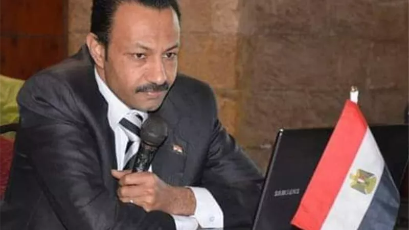 المنشآت التجاريه بالقاهرة للدكتور ضياء زهران بمعرض الكتاب