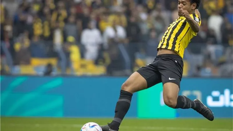 شاهد..اتحاد جدة ينهى الشوط الاول بالتقدم بهدفين أمام النصربالسوبر