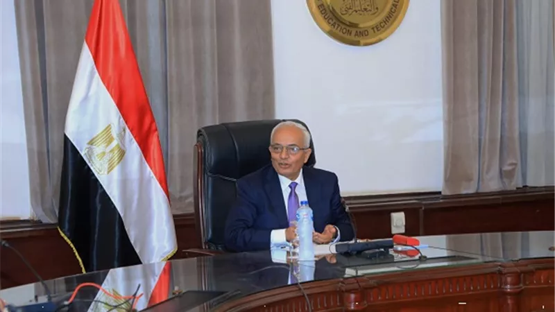 رضا حجازى يوجه عددا من الرسائل الى الطلاب وأولياء الأمور