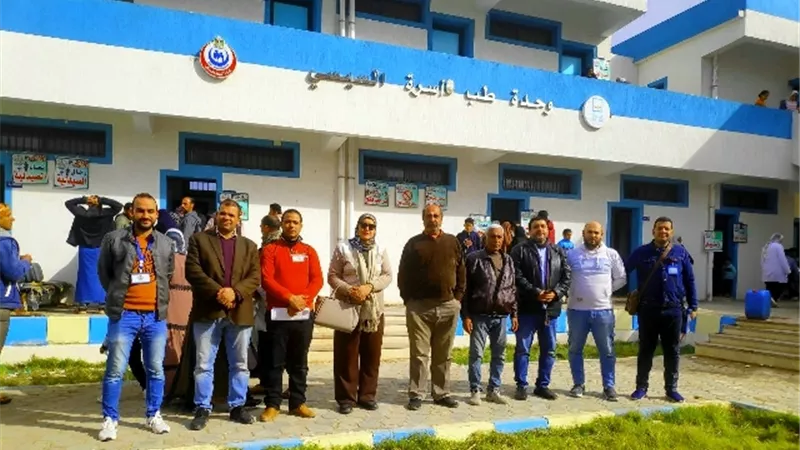 الكشف الطبى على٢١٠٠ مواطن بالقافلة الطبية بمنشأة أبوعمر
