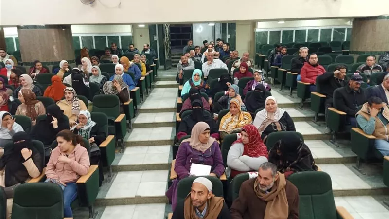 غدا إطلاق حملة طرق الأبواب للتطعيم ضد كورونا بالمنيا